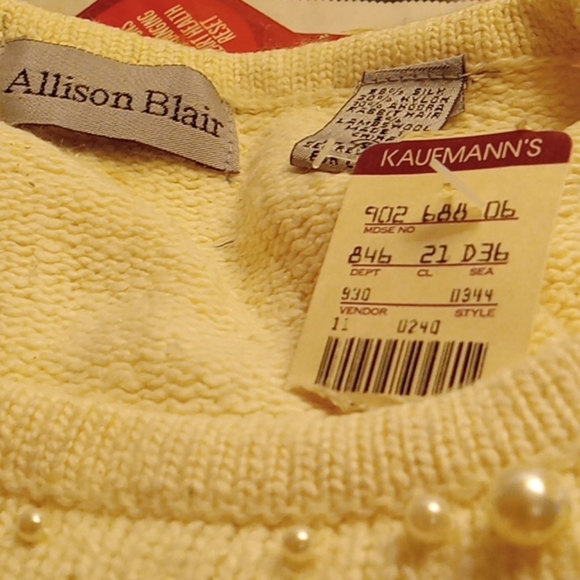 Clearance!  NWT hip length Macy's brand sweater - Picture 4 of 4